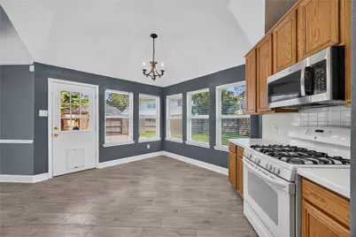 3519 Crescent Drive, Pearland, TX 77584 - Photo 12