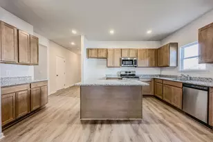 252 Green Juniper Wy, Pattison, TX 77423 - Photo 6
