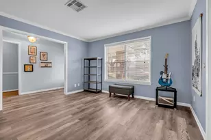 5458 Ariel St, Houston, TX 77096 - Photo 6