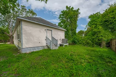 1909 Oregon Street, Baytown, TX 77520 - Photo 38