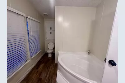 13630 Fm 361 Rd #B, Needville, TX 77461 - Photo 6