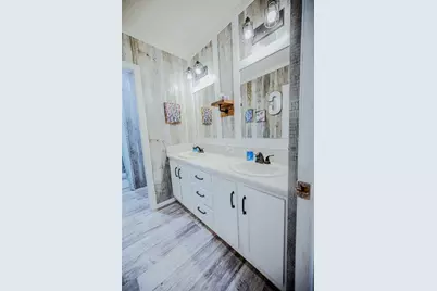 1689 County Road 315, Yoakum, TX 77995 - Photo 24