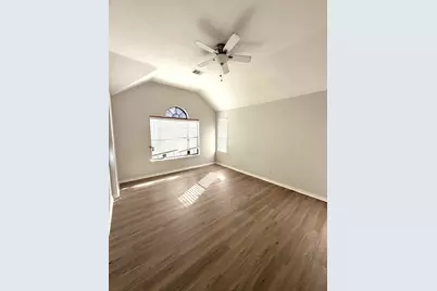 811 Belvedere Drive, Conroe, TX 77301 - Photo 8