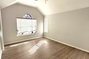 811 Belvedere Dr, Conroe, TX 77301 - Photo 8