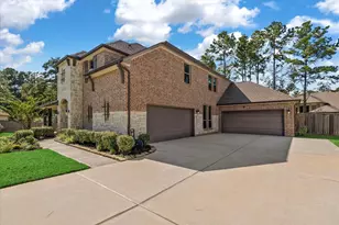 207 Ladner Ct, Willis, TX 77318 - Photo 2