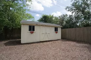 16003 Surrey Woods Dr, Friendswood, TX 77546 - Photo 30