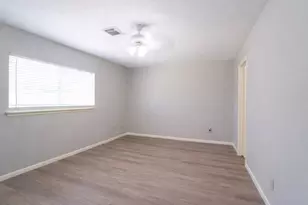 16003 Surrey Woods Dr, Friendswood, TX 77546 - Photo 22