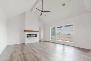 337 Buffalo Trail, Angleton, TX 77515 - Photo 4