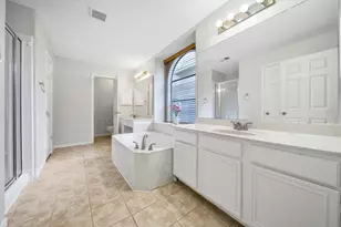 6414 Oakburl Ct, Sugar Land, TX 77479 - Photo 18