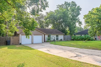 516 Saint Charles Street, League City, TX 77573 - Photo 2