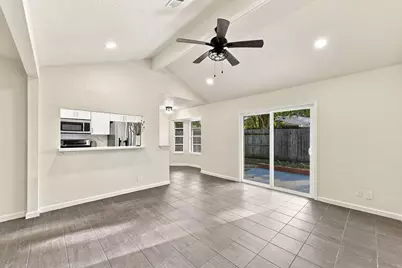 516 Saint Charles Street, League City, TX 77573 - Photo 6