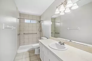 25114 Spring Ridge Dr, Spring, TX 77386 - Photo 14
