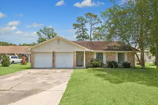 25114 Spring Ridge Dr, Spring, TX 77386 - Photo 2