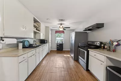 15185 Travis Lane, Willis, TX 77378 - Photo 8