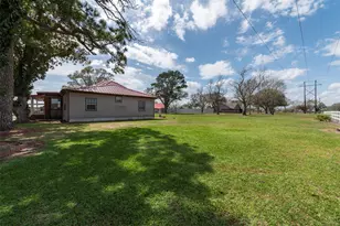 834 Co Rd 408, El Campo, TX 77437 - Photo 6