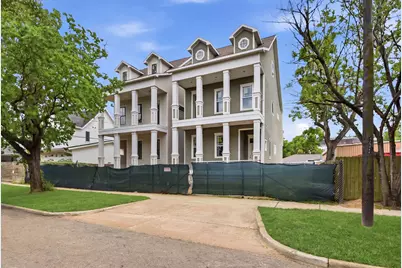 310 W 9th Street, Houston, TX 77007 - Photo 1