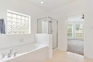 11711 Spring Path Ct, Tomball, TX 77377 - Photo 28