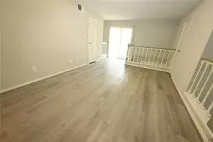 11201 Lynbrook Dr, Houston, TX 77042 - Photo 14