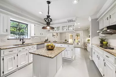 2007 Seven Oaks Drive, Kingwood, TX 77339 - Photo 8