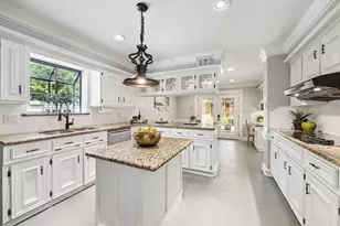 2007 7 Oaks Dr, Kingwood, TX 77339 - Photo 8