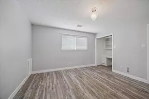 2007 7 Oaks Dr, Kingwood, TX 77339 - Photo 10
