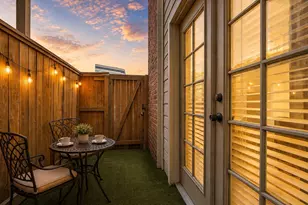 2001 Bering Dr, Houston, TX 77057 - Photo 4