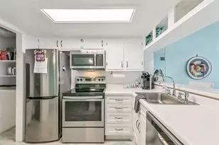 7310 Seawall Blvd, Galveston, TX 77551 - Photo 16