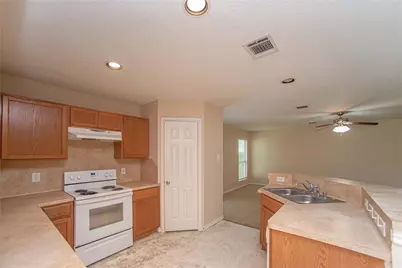 2223 Shady Pine Drive, Conroe, TX 77301 - Photo 6