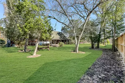 222 Quaker Drive, Friendswood, TX 77546 - Photo 26