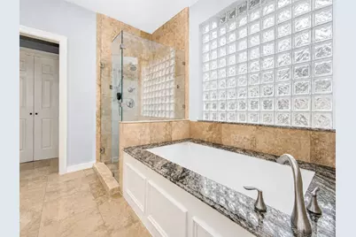 110 Capstone Circle, The Woodlands, TX 77381 - Photo 20