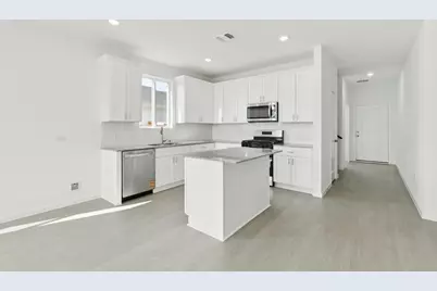 427 Ruby Ford Drive, Baytown, TX 77523 - Photo 6