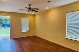 2120 Houston St, Orange, TX 77630 - Photo 4