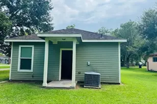 2120 Houston St, Orange, TX 77630 - Photo 10