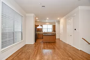 3126 Clearview Cir, Houston, TX 77025 - Photo 2