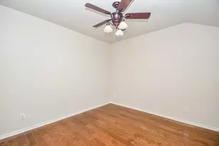 3126 Clearview Cir, Houston, TX 77025 - Photo 22