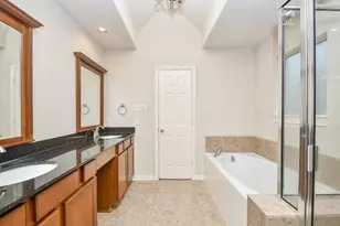 3126 Clearview Cir, Houston, TX 77025 - Photo 16