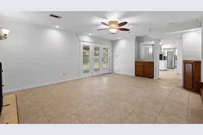 8515 Twelve Oaks Drive, Texas City, TX 77591 - Photo 10