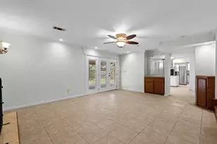 8515 Twelve Oaks Dr, Texas City, TX 77591 - Photo 10