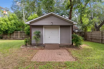 8515 Twelve Oaks Drive, Texas City, TX 77591 - Photo 4