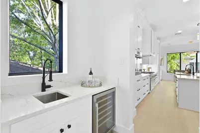 5115 Maple St, Bellaire, TX 77401 - Photo 8