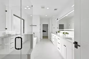 5115 Maple St, Bellaire, TX 77401 - Photo 34