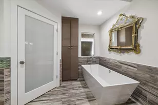 623 Pinehaven Dr, Houston, TX 77024 - Photo 20