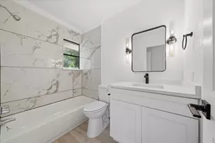 5703 Woodville Ln, Pearland, TX 77584 - Photo 16