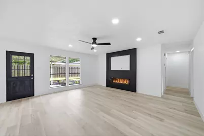 5703 Woodville Lane, Pearland, TX 77584 - Photo 12