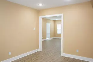 2301 Albans Rd, Houston, TX 77005 - Photo 8