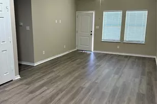 312-2 N Ormsby St, Alvin, TX 77511 - Photo 4