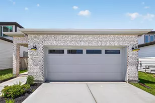702 Sonfield Dr, Stafford, TX 77477 - Photo 4