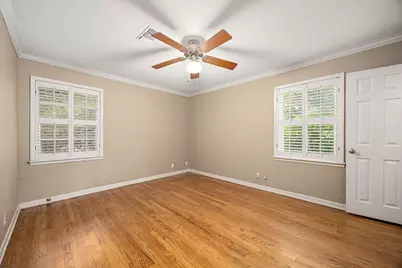 2404 Burton Drive, Bryan, TX 77802 - Photo 24