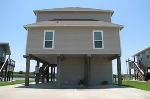 32 Trout Ln, Freeport, TX 77541 - Photo 1