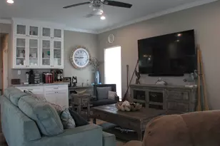 32 Trout Ln, Freeport, TX 77541 - Photo 4